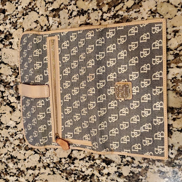 D/B Wallet - Picture 4 of 4